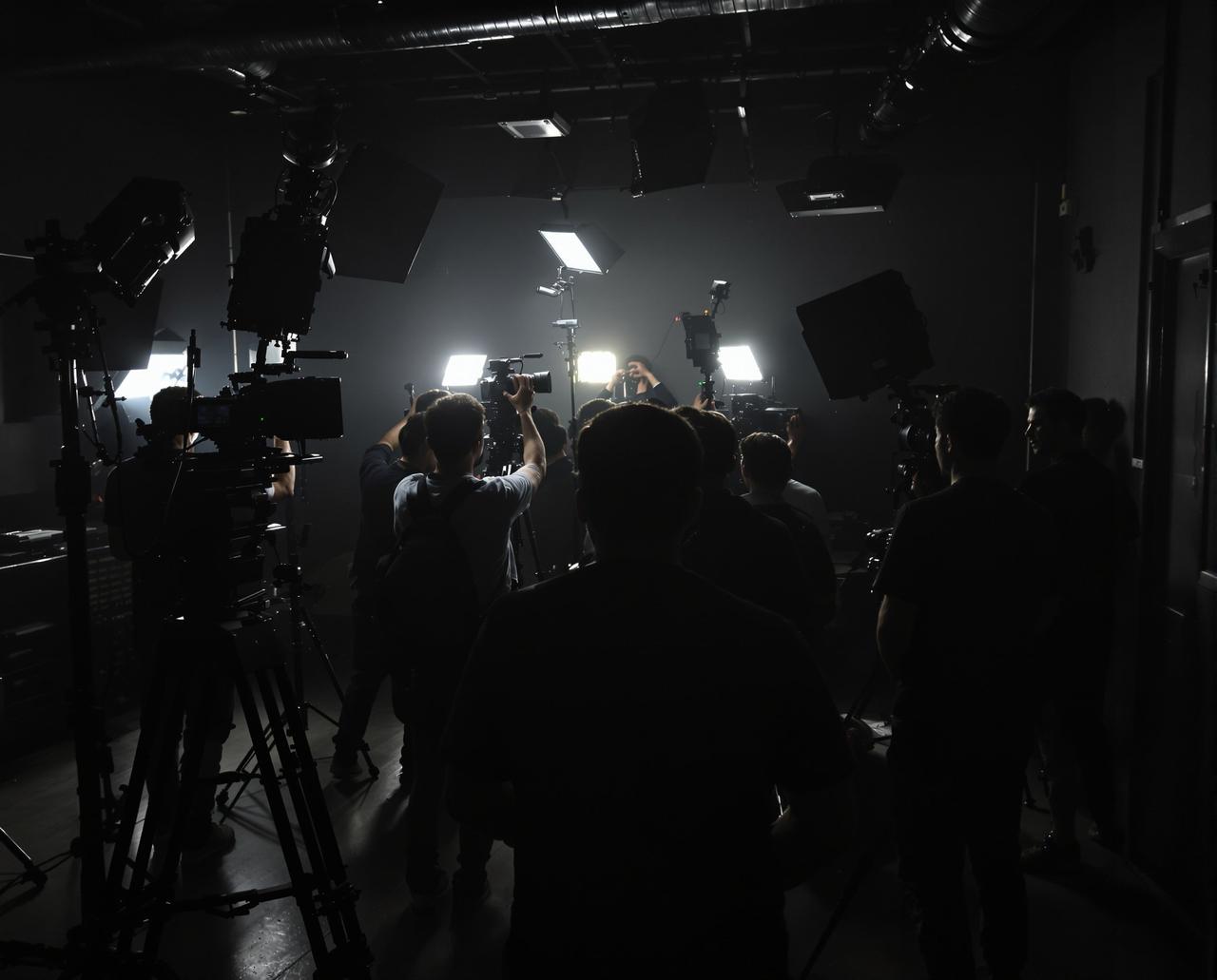 丝瓜视频制作团队